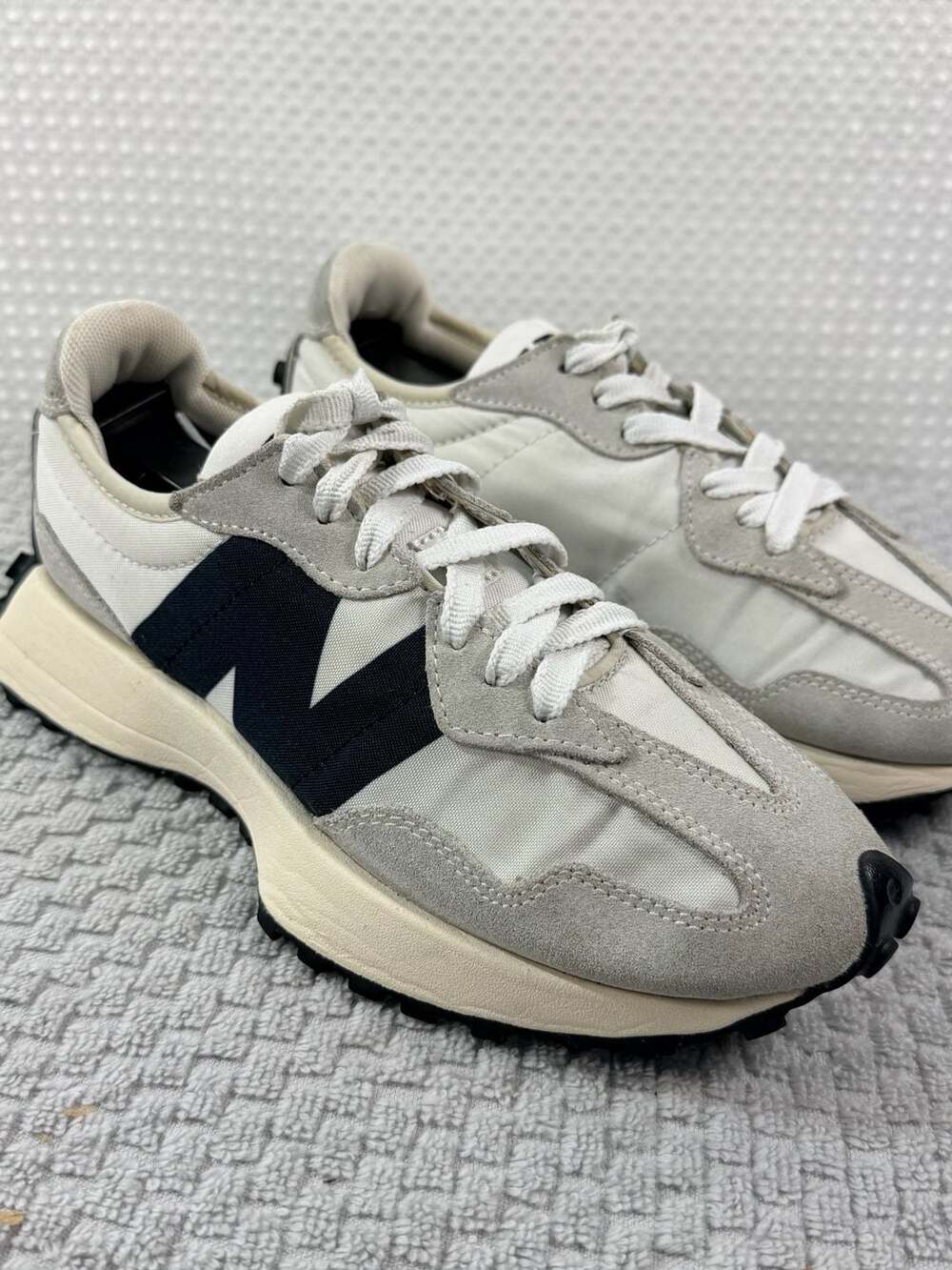 New Balance® 327 Women's Sneakers For Women